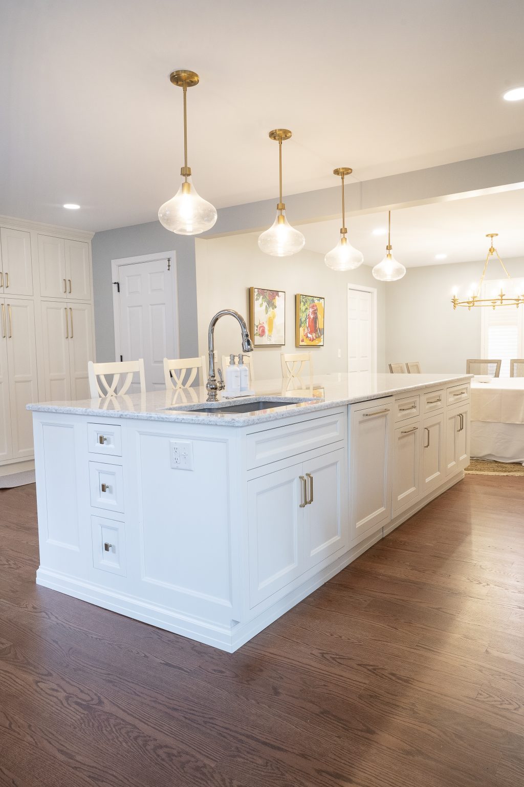 Oversized white kitchen Island installed by Ottawa Hills kitchen remodeler